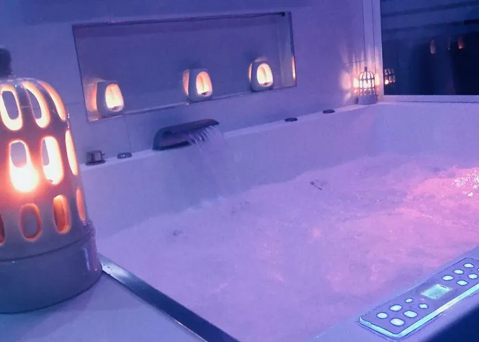 Апартаменти Appart' Et Sauna Privatif Au Coeur De Бон